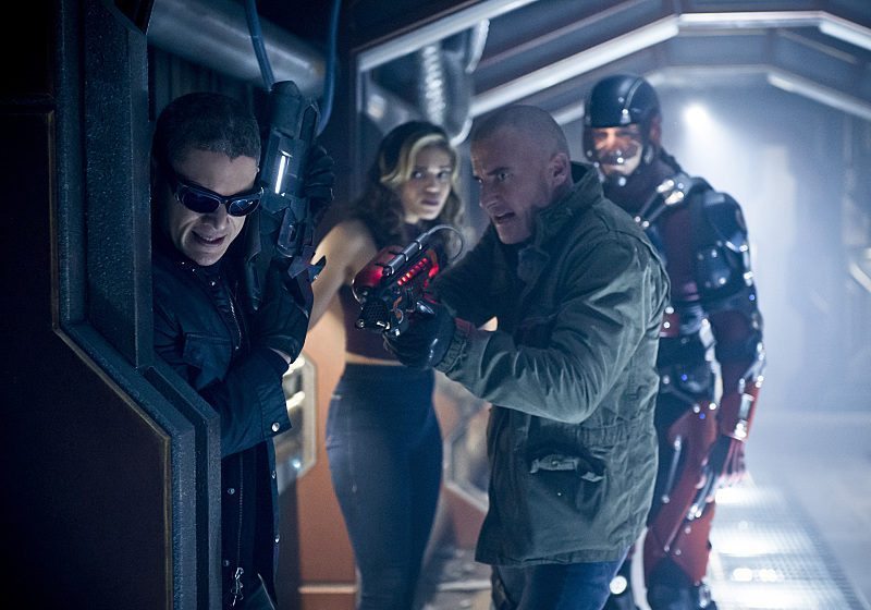 DC's Legends of Tomorrow --"River of Time"-- Image LGN114b_0047b.jpg -- Pictured (L-R): Wentworth Miller as Leonard Snart/Captain Cold, Ciara Renee as Kendra Saunders/Hawkgirl, Dominic Purcell as Mick Rory/Heat Wave and Brandon Routh as Ray Palmer/Atom -- Photo: Diyah Pera/The CW -- ÃÂ© 2016 The CW Network, LLC. All Rights Reserved.