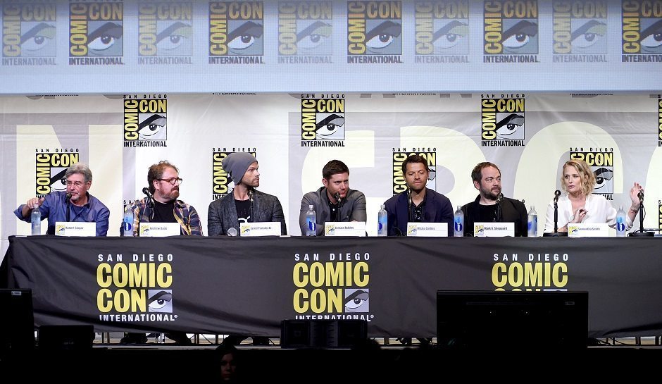 SAN DIEGO, CA - JULY 24: (L-R) Producer/director Robert Singer, writer/producer Andrew Dabb, actors Jared Padalecki, Jensen Ackles, Misha Collins, Mark Sheppard, and Samantha Smith attend the "Supernatural" Special Video Presentation And Q&A during Comic-Con International 2016 at San Diego Convention Center on July 24, 2016 in San Diego, California. (Photo by Kevin Winter/Getty Images)